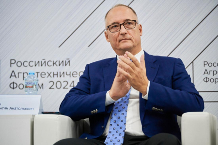"Хуже было только в 90-е". Константин Бабкин — о ситуации на рынке сельхозтехники